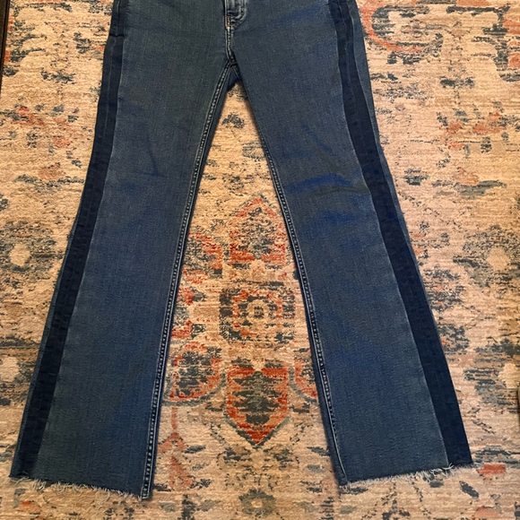 Pilcro Yaya mid rise cropped kick flare Jeans. Two tone seams - Picture 8 of 13